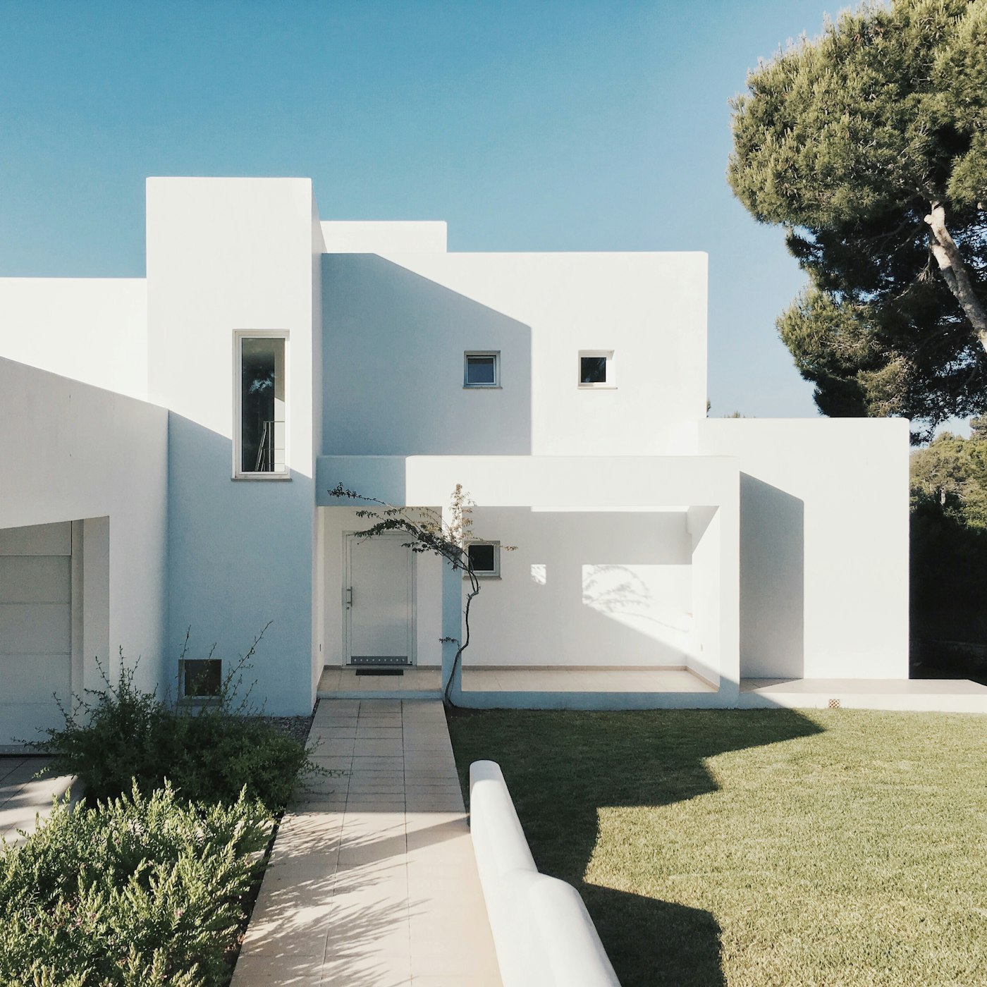 Small multifamily building